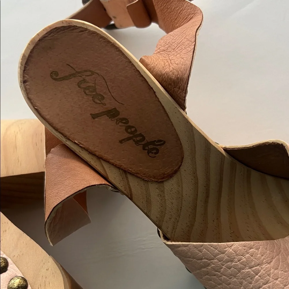 Free People Light Pink Textured Wedges‎